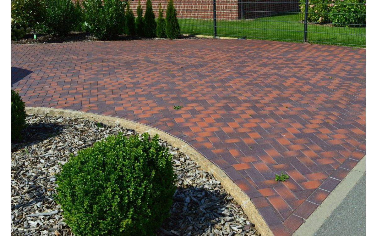 Тротуарная клинкерная брусчатка Vandersanden Calau 45 красно-синяя, 200*100*45 мм